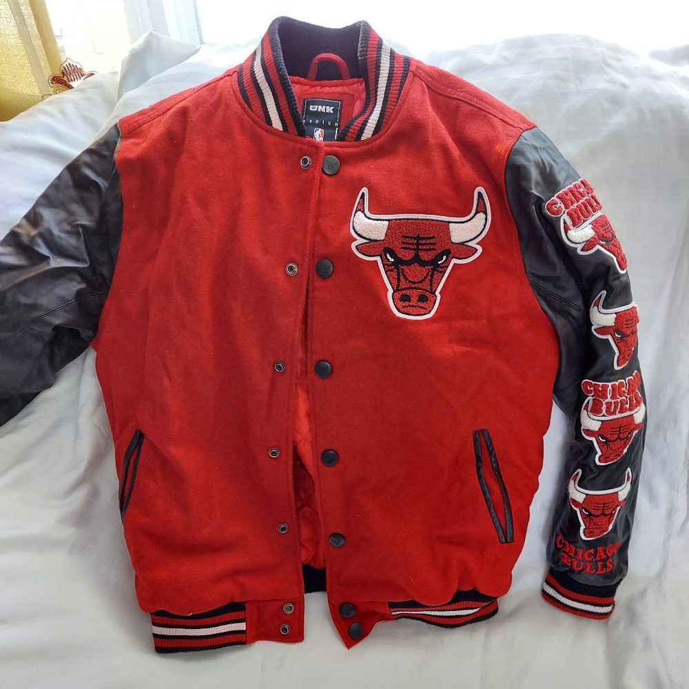 Chicago Bulls bomber leather  jacket size medium